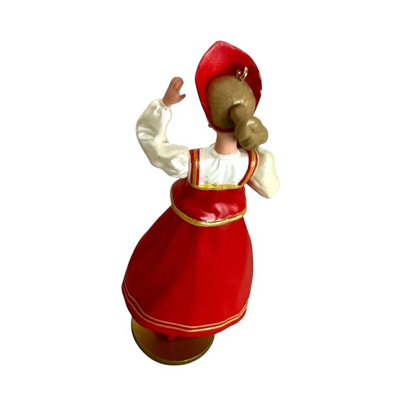 Hallmark Vintage 1999 Russian Barbie Christmas Ornament (no box) - Picture 5 of 6